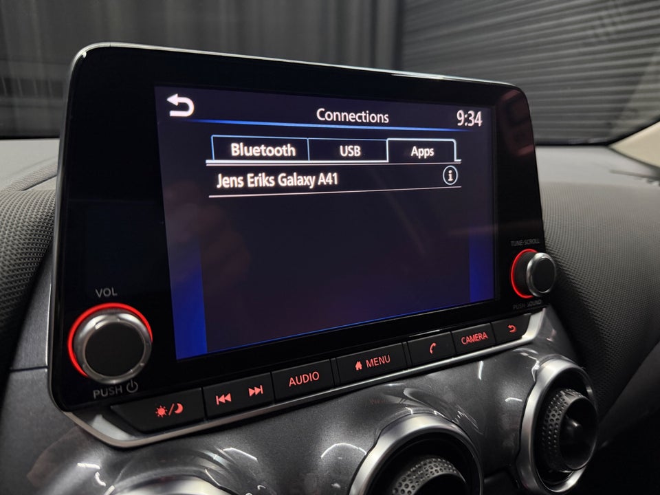 Nissan Juke 1,0 Dig-T 117 Tekna 5d