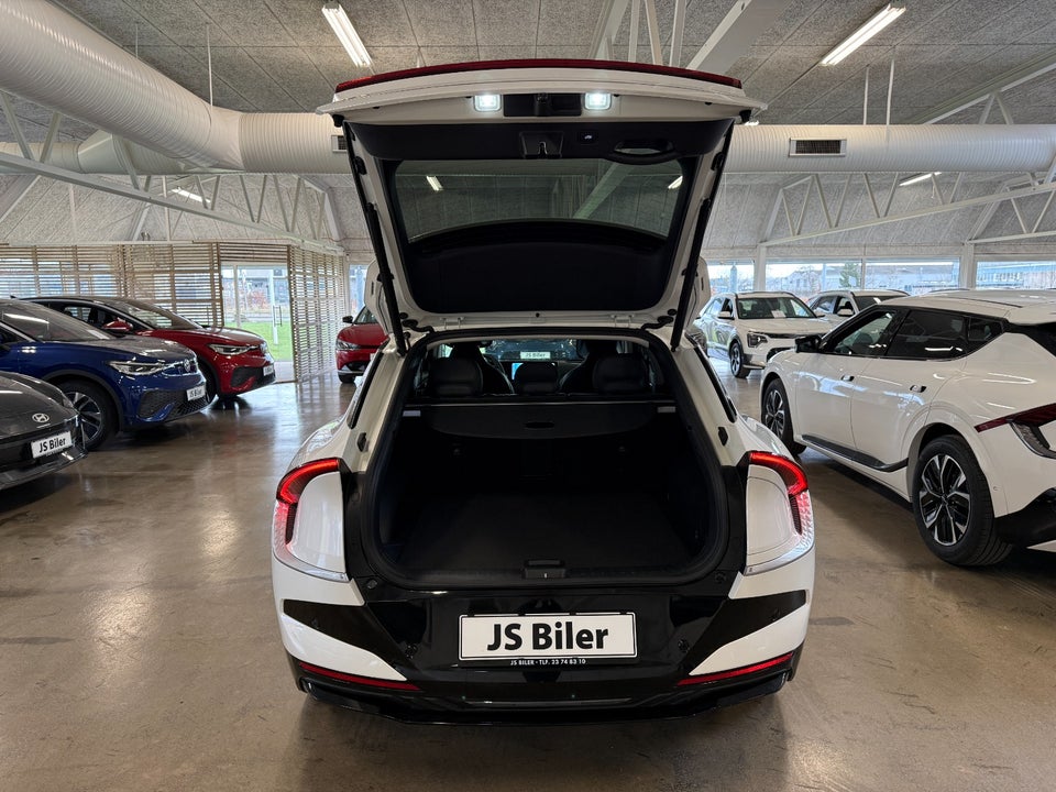 Kia EV6 84 Long Range Upgrade 5d