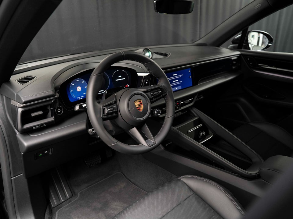 Porsche Macan 5d