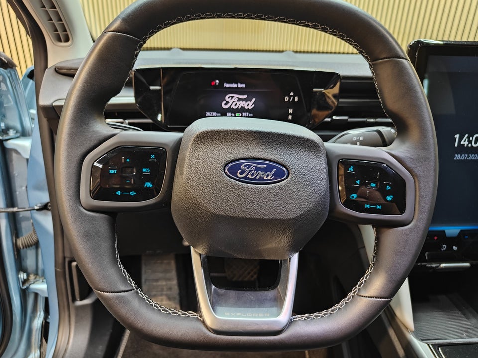 Ford Explorer 79 Select Extended Range 5d