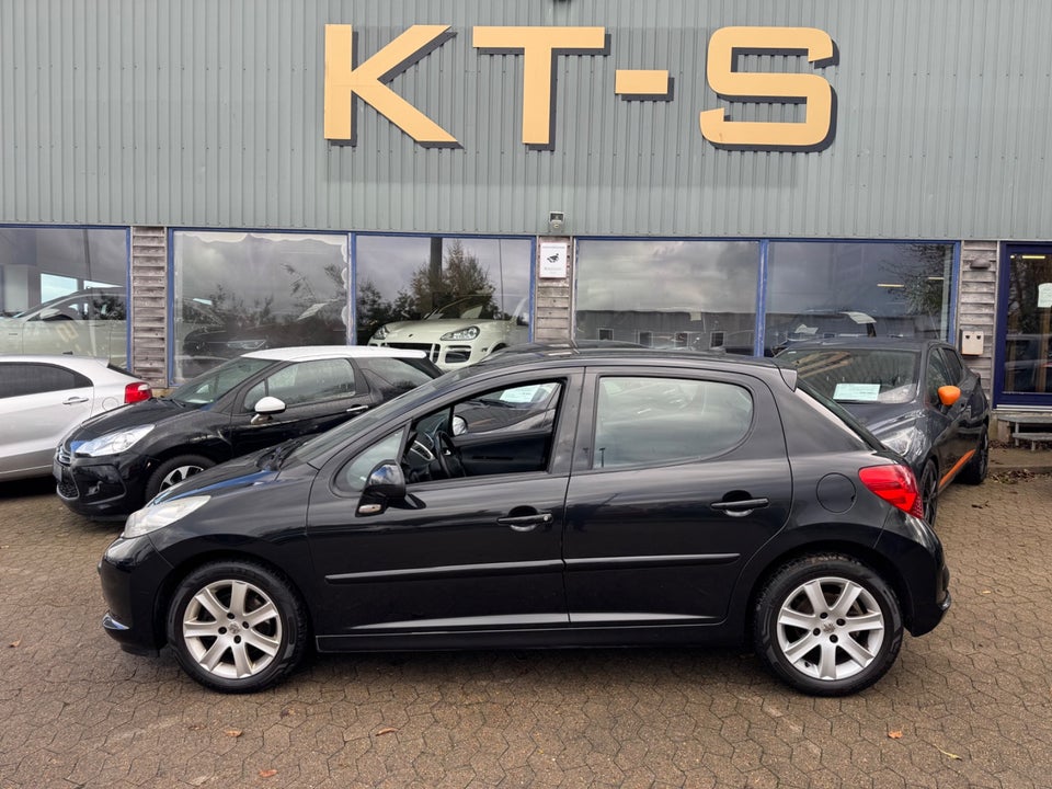 Peugeot 207 1,6 VTi Premium 5d
