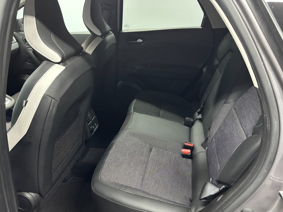 Renault Captur 1,6 E-Tech Intens 5d