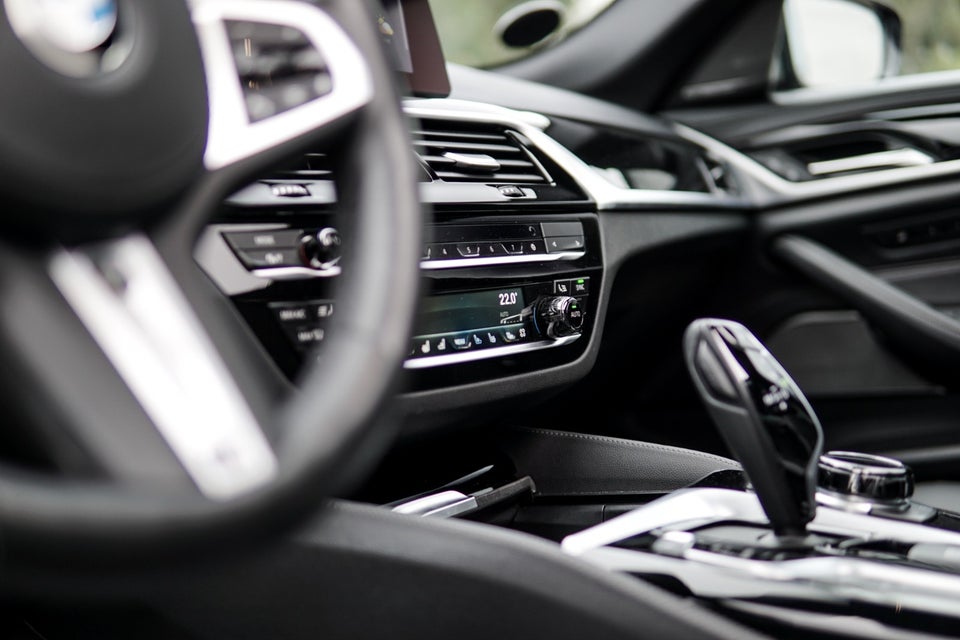 BMW M550i 4,4 xDrive aut. 4d
