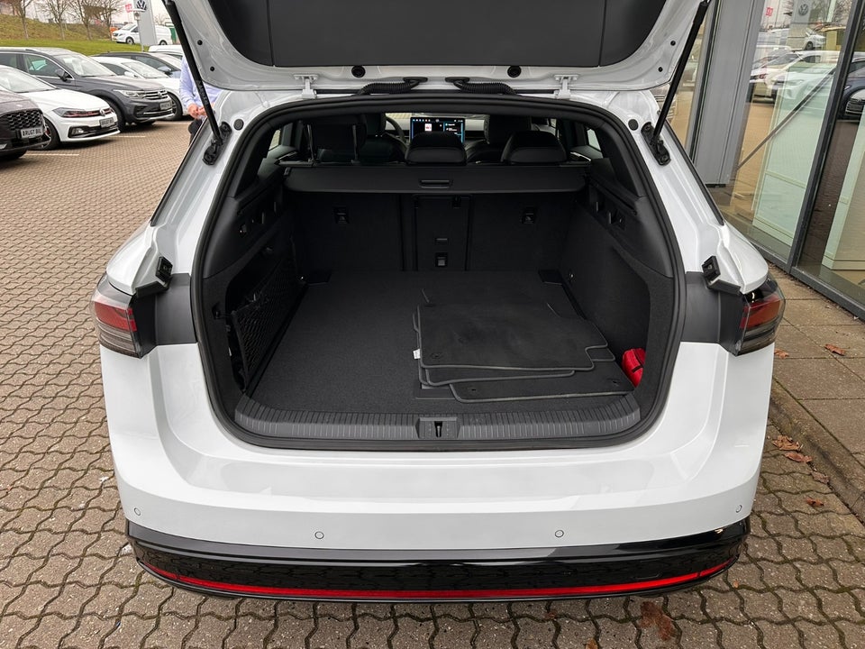 VW ID.7 77 Pro Tourer 5d