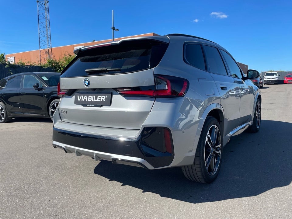 BMW iX1 eDrive20 M-Sport 5d