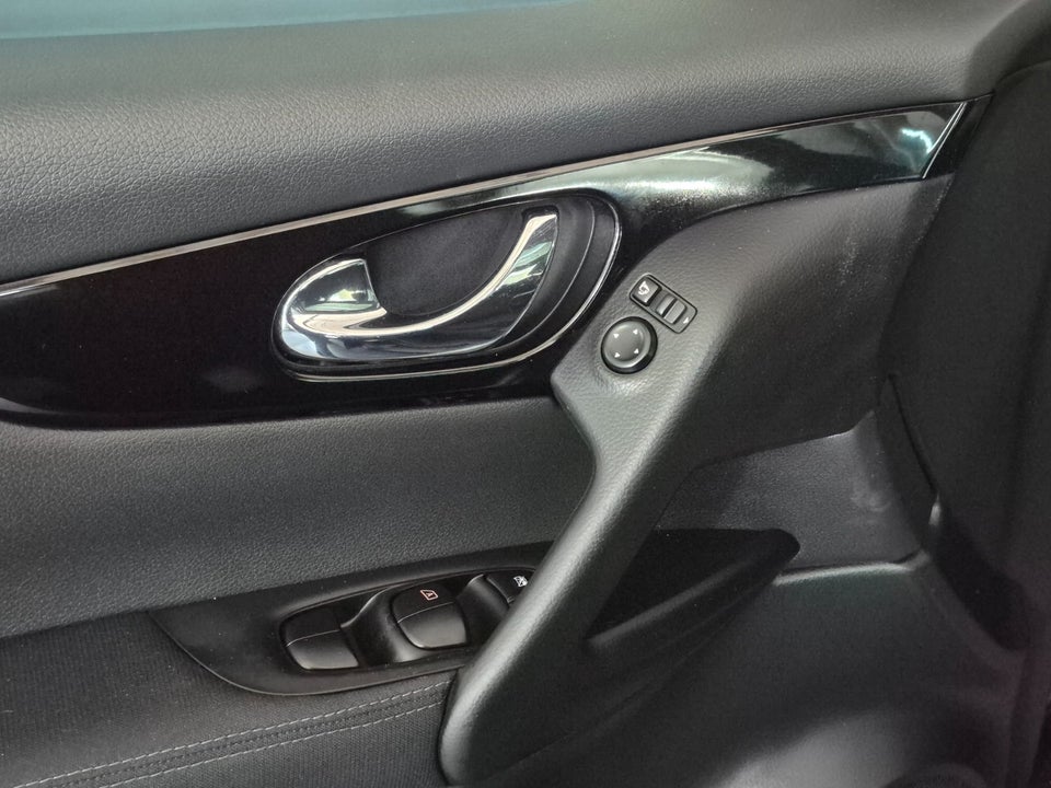 Nissan Qashqai 1,2 Dig-T 115 N-Connecta X-tr. 5d