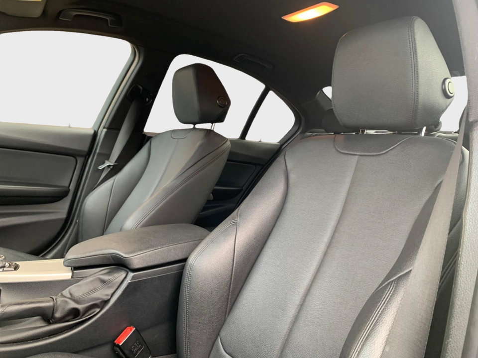 BMW 320d 2,0 aut. 4d