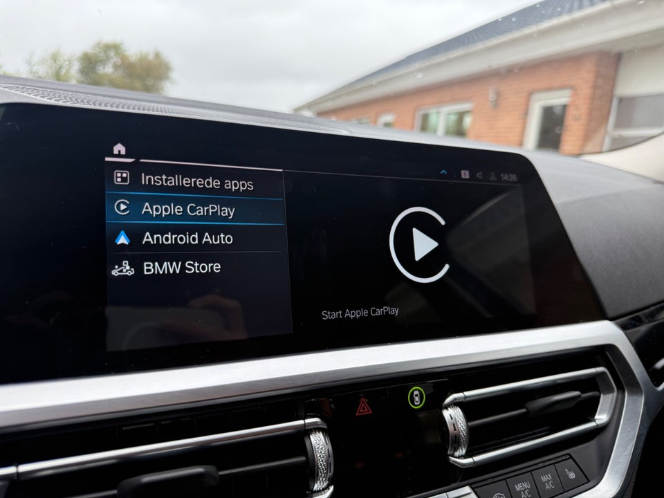 BMW 330e 2,0 Touring Sport Line aut. 5d