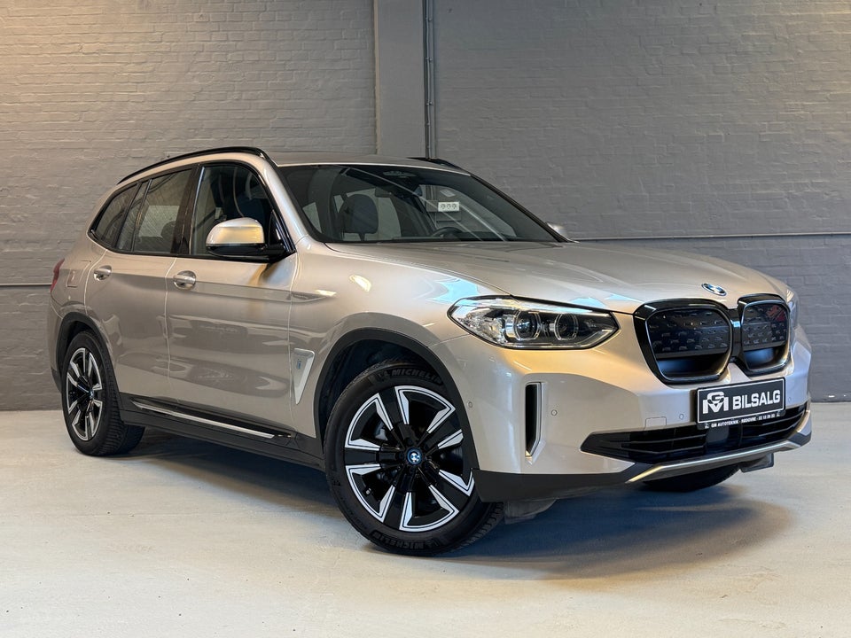 BMW iX3 Charged 5d