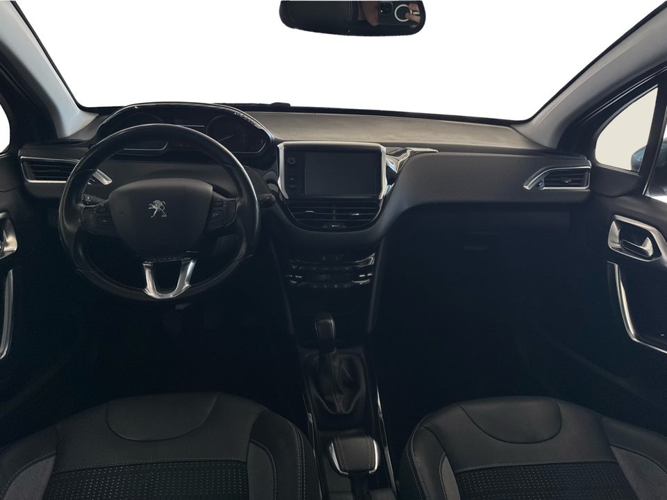 Peugeot 2008 1,2 e-THP 110 Active 5d