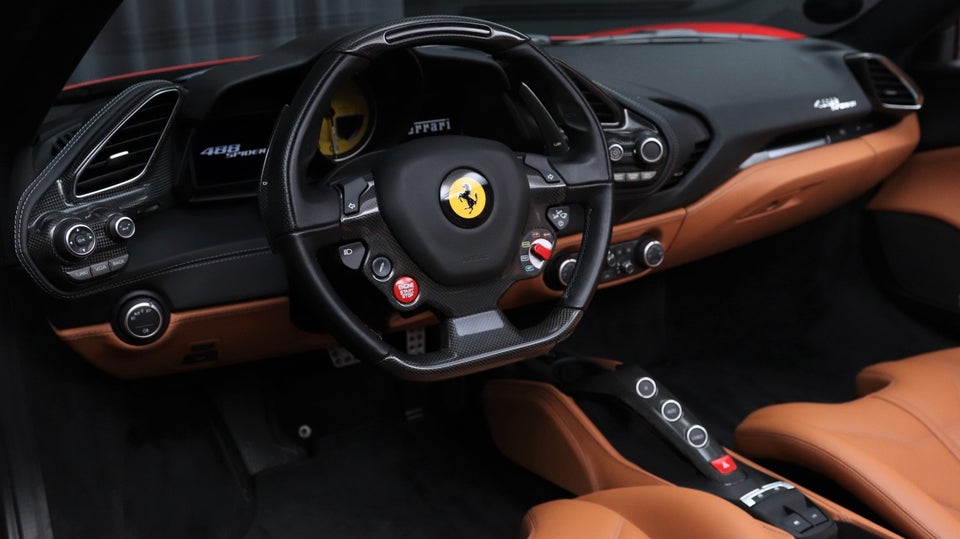 Ferrari 488 Spider 3,9 DCT 2d