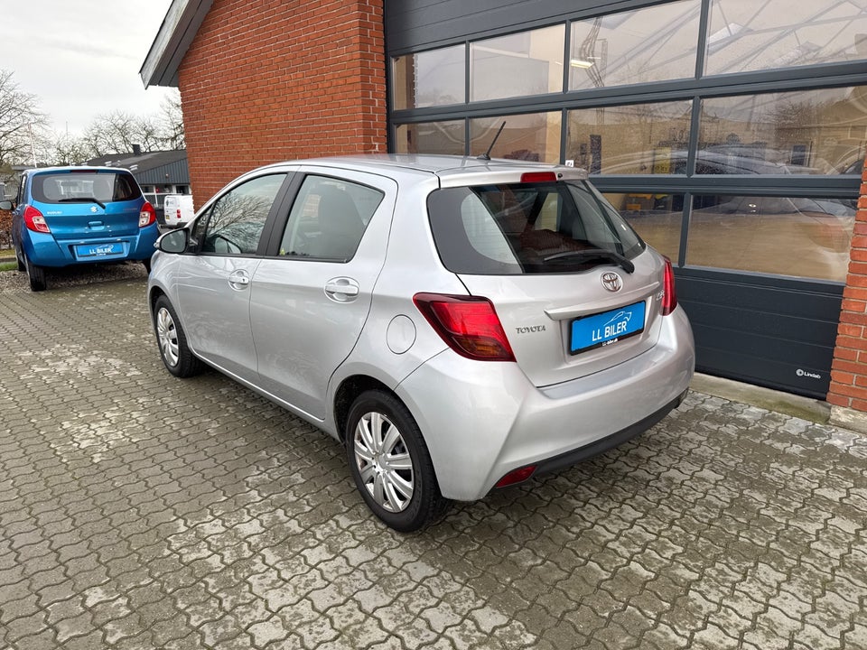 Toyota Yaris 1,3 VVT-i T2 Limited 5d