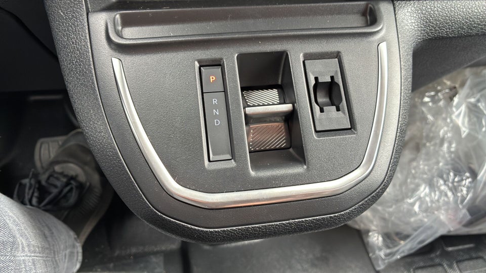 Peugeot Expert 2,0 BlueHDi 144 L2 Plus EAT8 Van