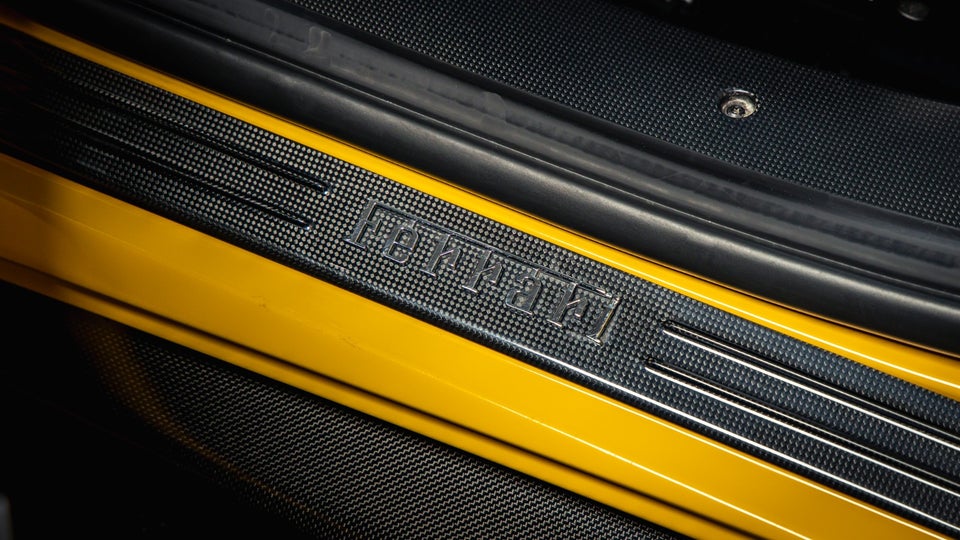 Ferrari 488 Pista 3,9 DCT 2d