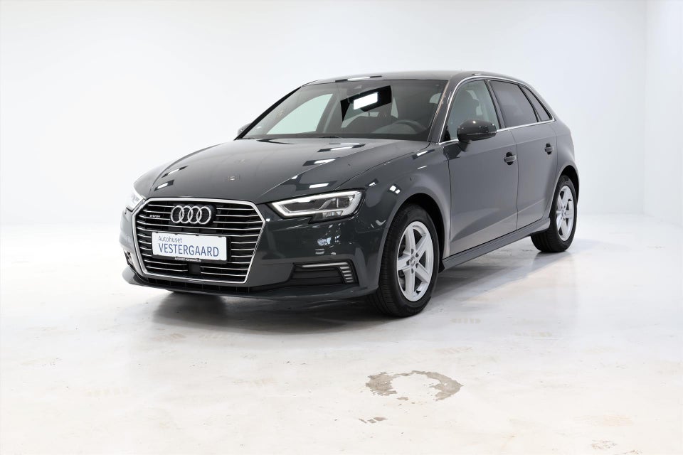 Audi A3 40 TFSi e Prestige Sportback S-tr. 5d