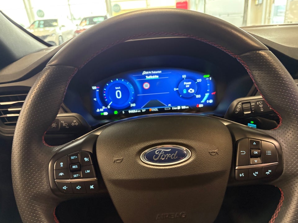 Ford Kuga 2,5 PHEV ST-Line X CVT 5d