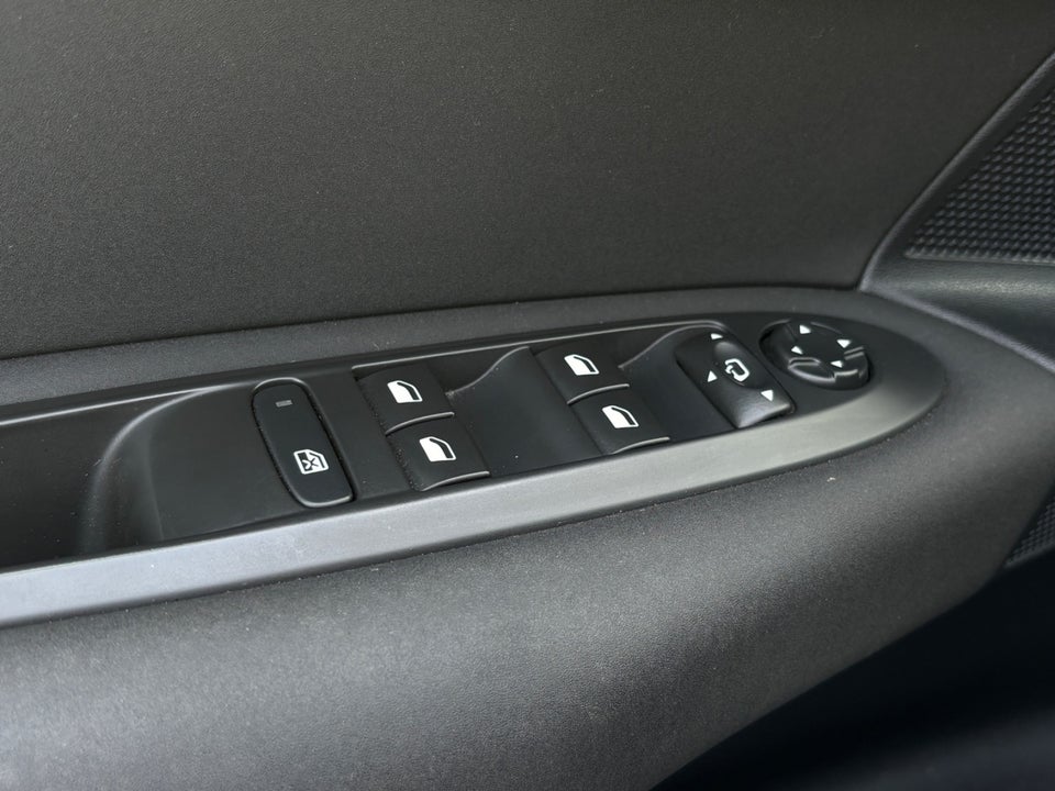 Citroën C4 1,2 PureTech 130 Feel EAT6 5d