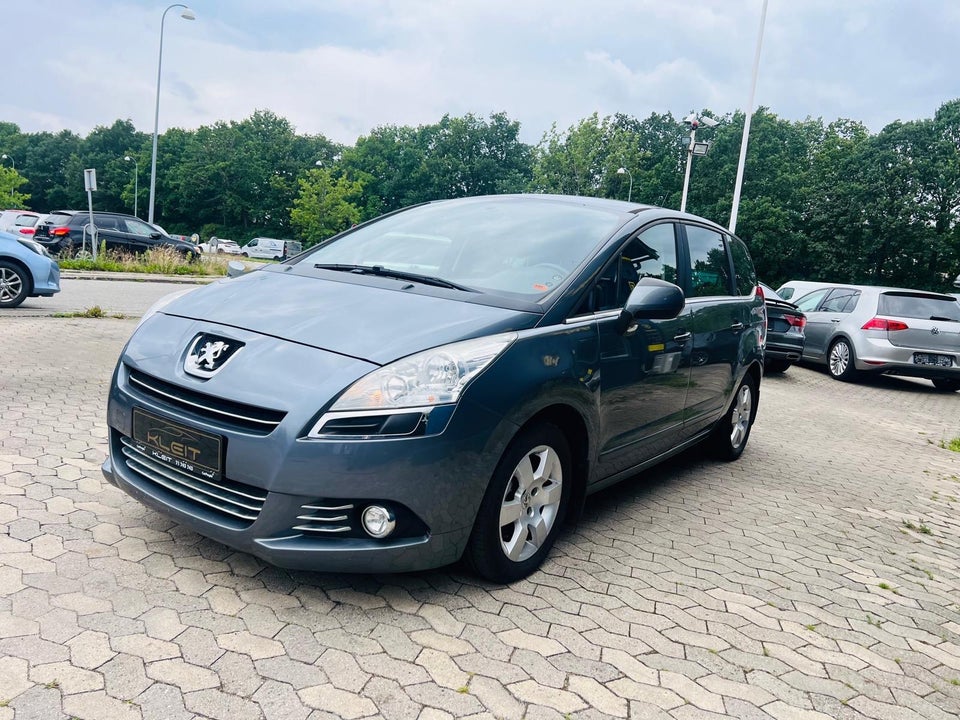 Peugeot 5008 1,6 HDi 112 Active 7prs 5d