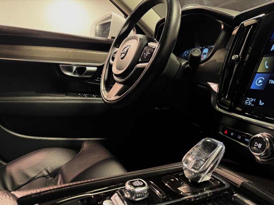 Volvo V90 2,0 T8 ReCharge Inscription aut. AWD 5d