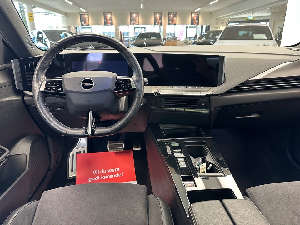 Opel Astra-e 54 Ultimate 5d