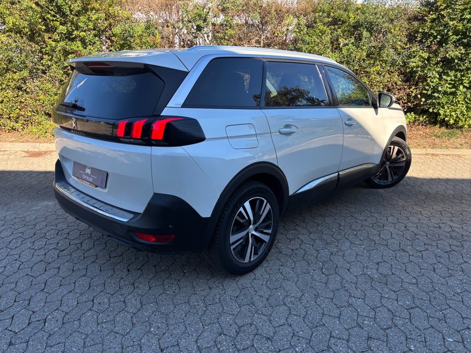 Peugeot 5008 1,2 e-THP 130 Allure EAT6 7prs 5d