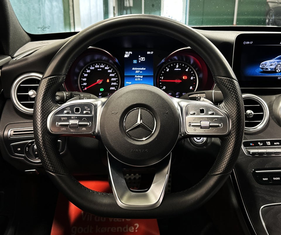 Mercedes C300 d 2,0 AMG Line stc. aut. 5d