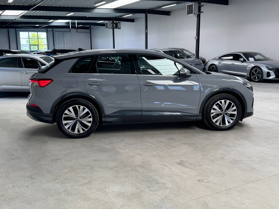 Audi Q4 e-tron 45 Advance quattro 5d