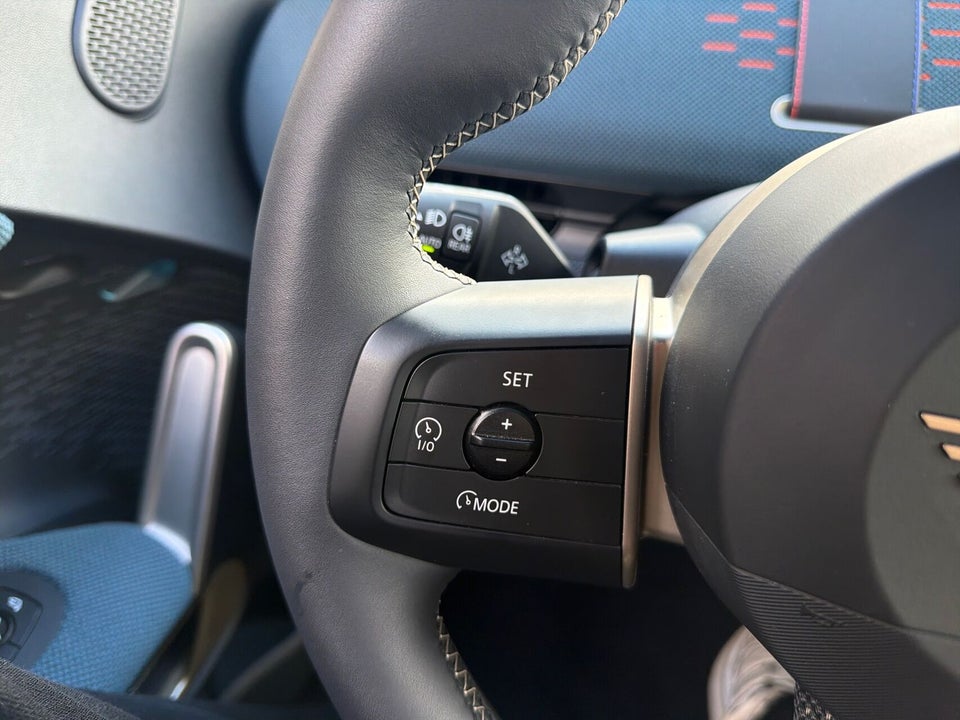 MINI Aceman SE Favoured Trim M 5d