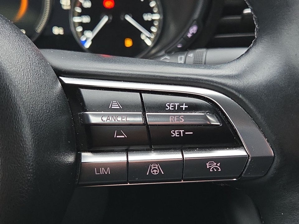 Mazda 3 2,0 SkyActiv-G 122 Cosmo aut. 4d