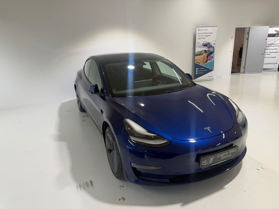 Tesla Model 3 Long Range AWD 4d