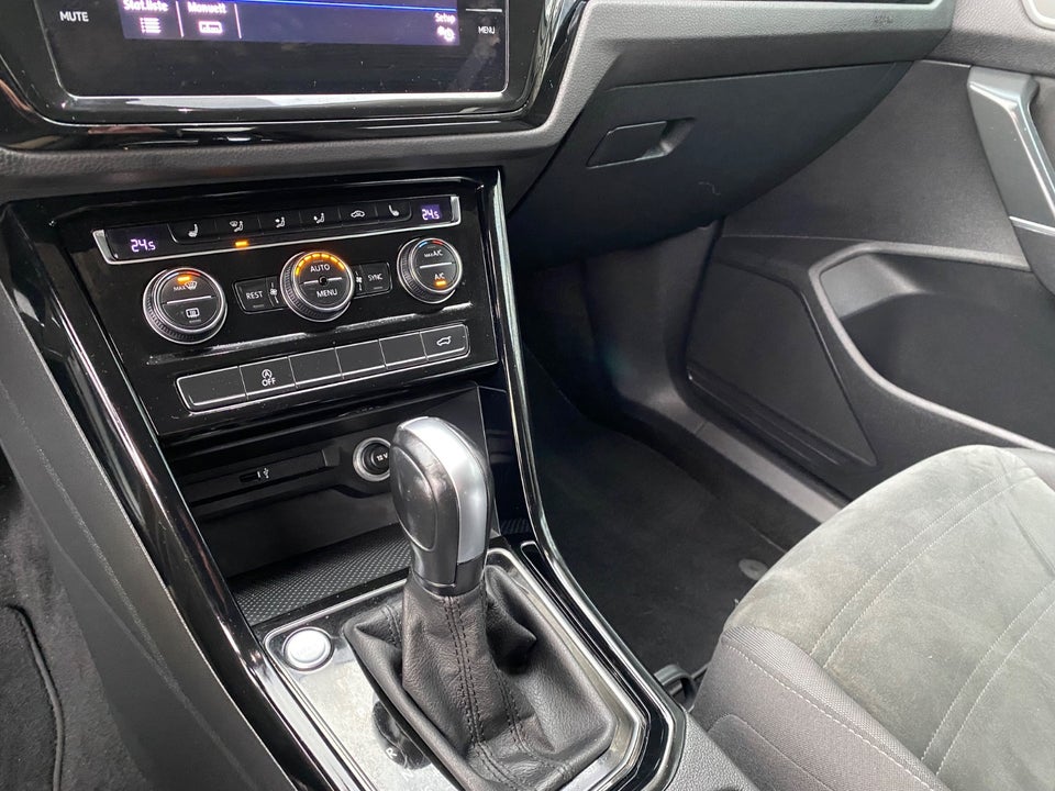 VW Touran 2,0 TDi 150 Highline+ DSG Van 5d