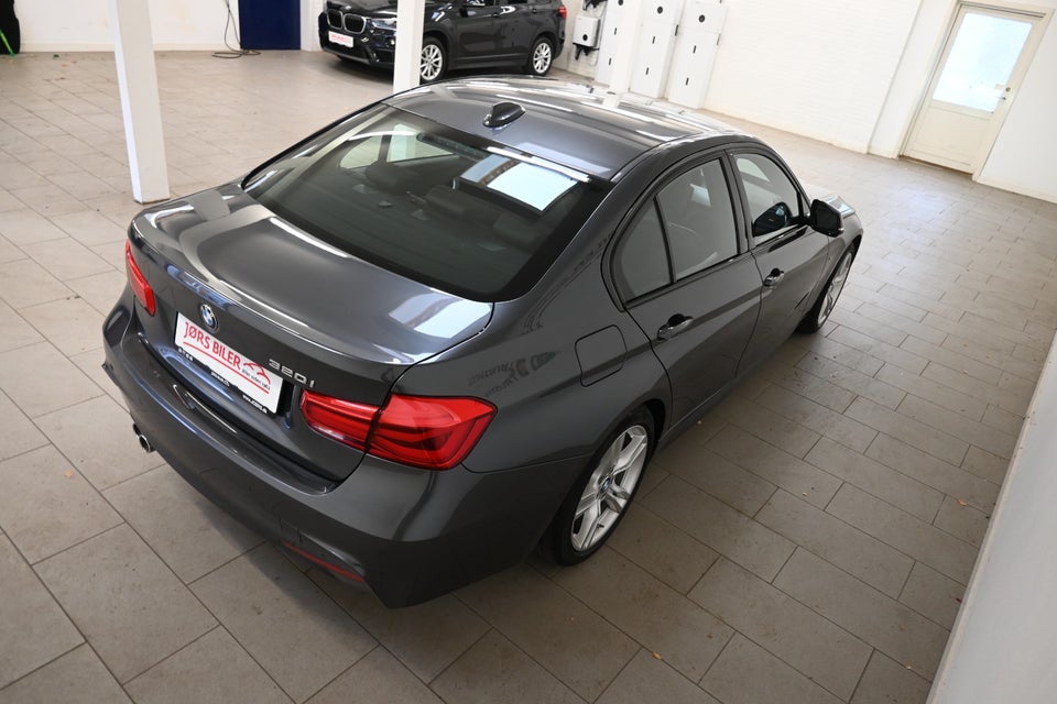 BMW 320i 2,0 M-Sport aut. 4d