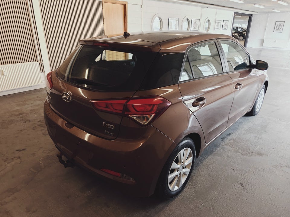 Hyundai i20 1,25 Trend 5d