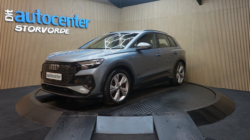 Audi Q4 e-tron 45 S-line quattro 5d