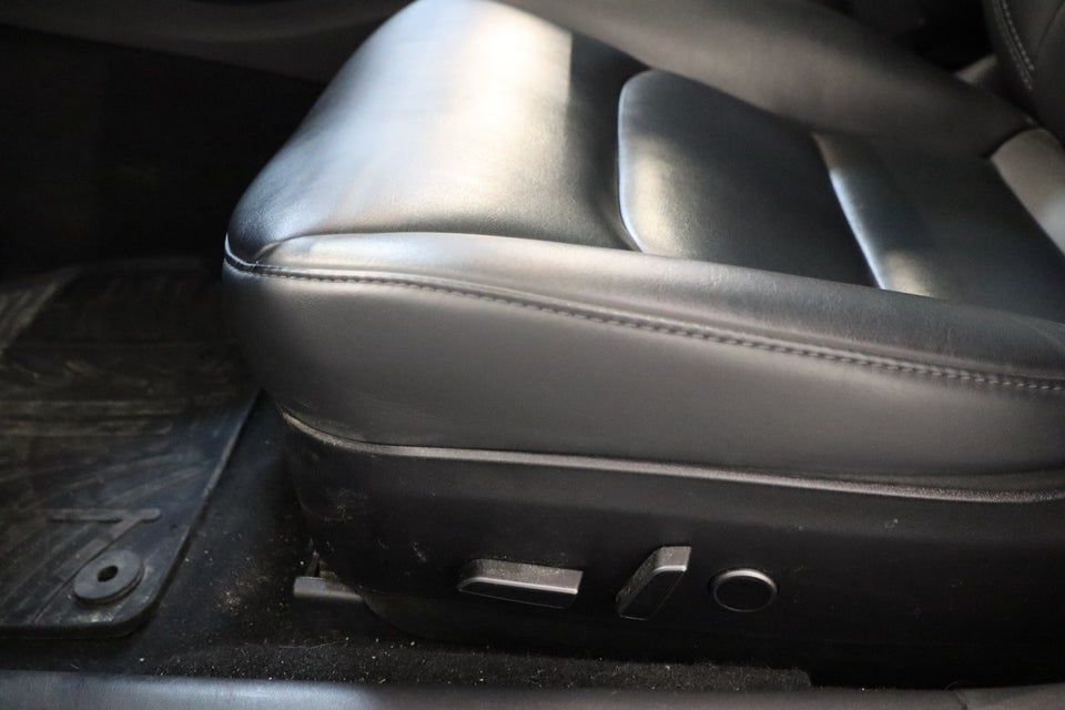 Tesla Model 3 Standard Range+ RWD 4d