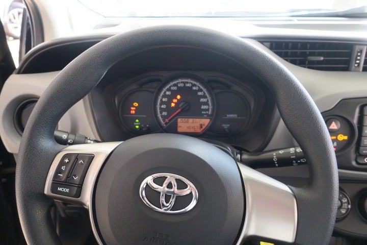 Toyota Yaris 1,0 VVT-i T1 3d