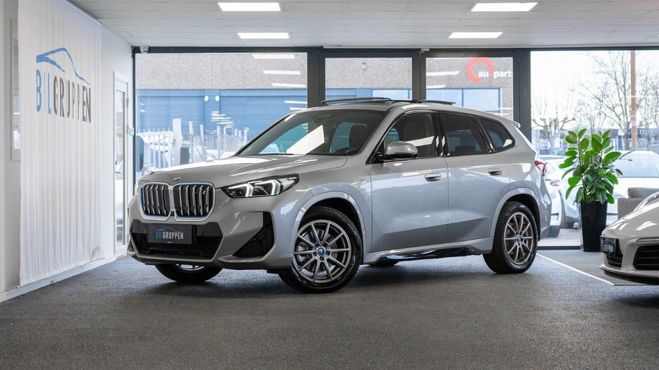 BMW iX1 xDrive30 M-Sport 5d