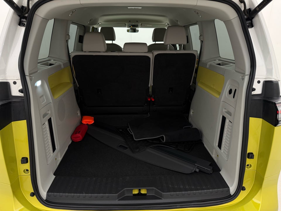 VW ID.Buzz 77 Pro SWB 5d