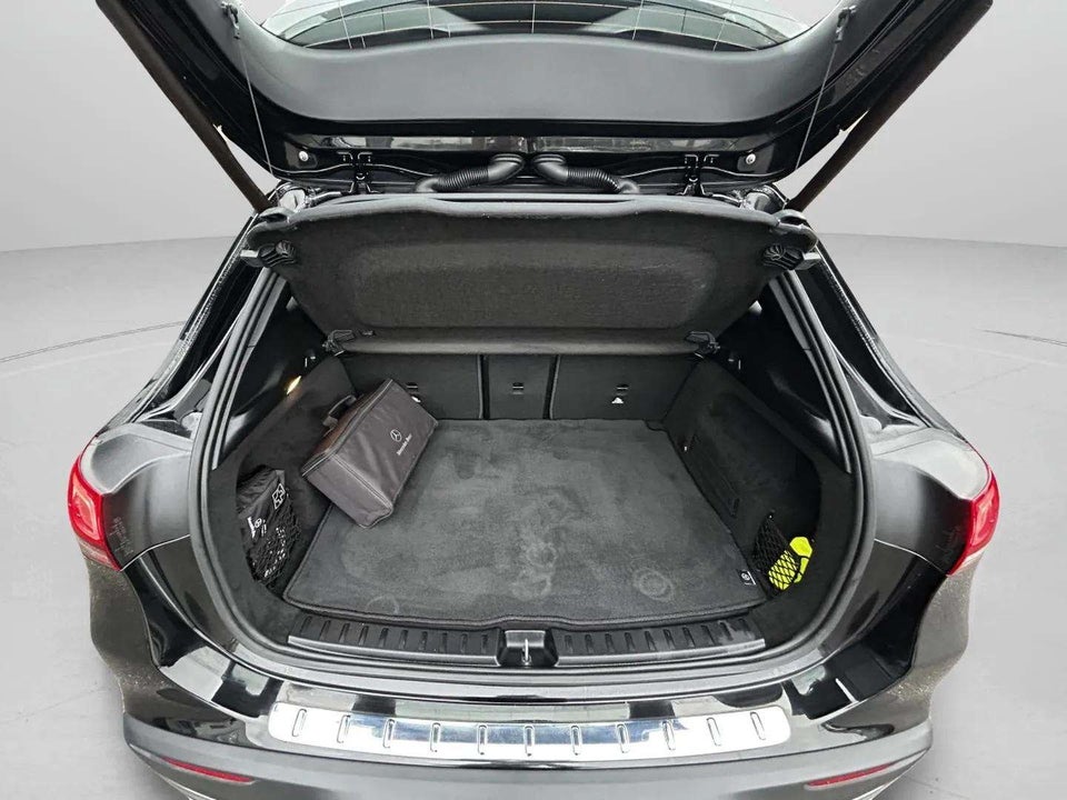 Mercedes EQA250+ Progressive 5d