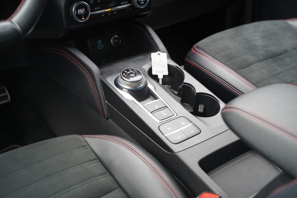 Ford Kuga 2,5 PHEV ST-Line X CVT 5d