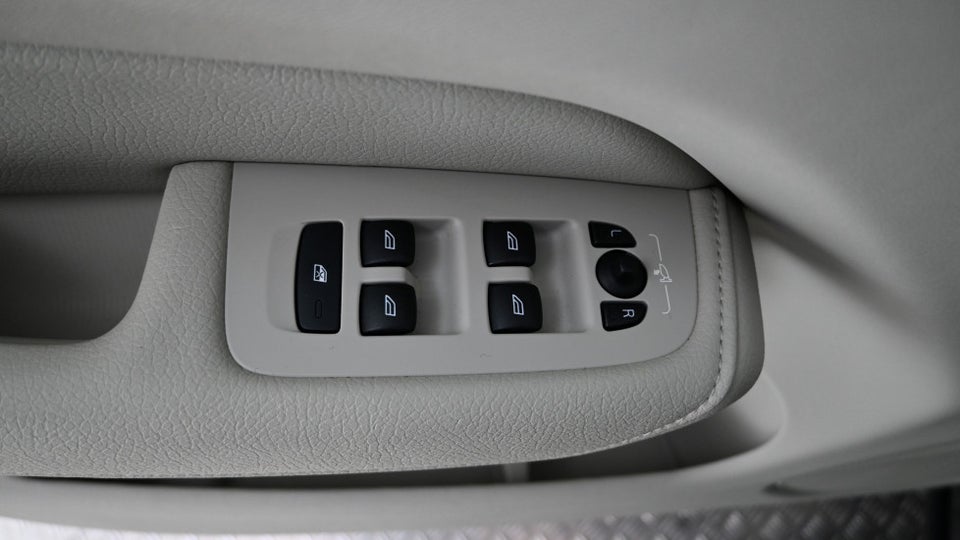 Volvo XC60 2,0 T8 ReCharge Inscription aut. AWD 5d