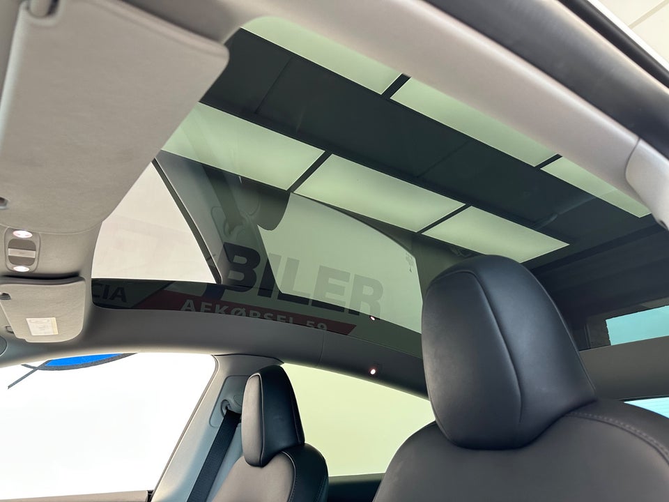 Tesla Model Y Long Range AWD 5d