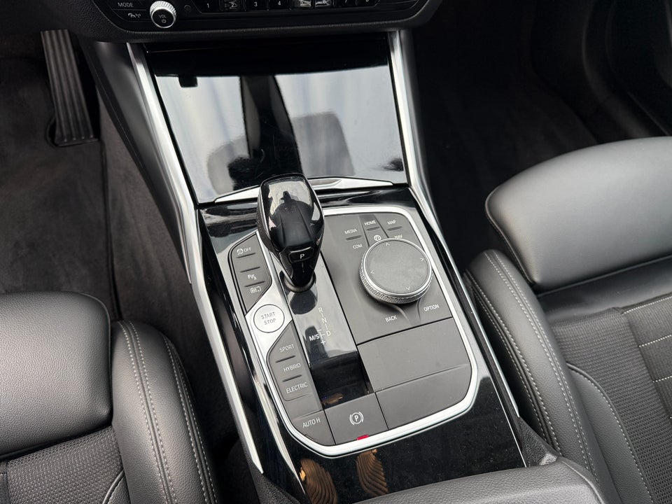 BMW 330e 2,0 Touring Sport Line aut. 5d