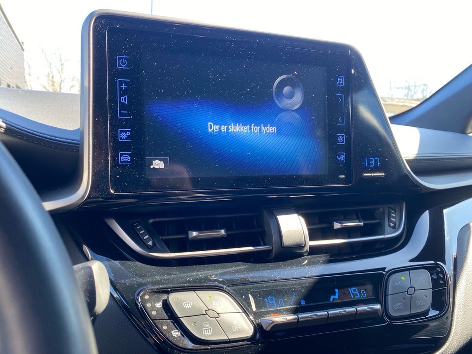 Toyota C-HR 1,8 Hybrid C-LUB CVT 5d