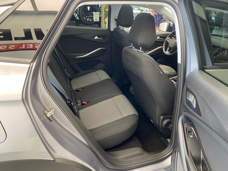 Opel Grandland X 1,2 T 130 Impress 5d