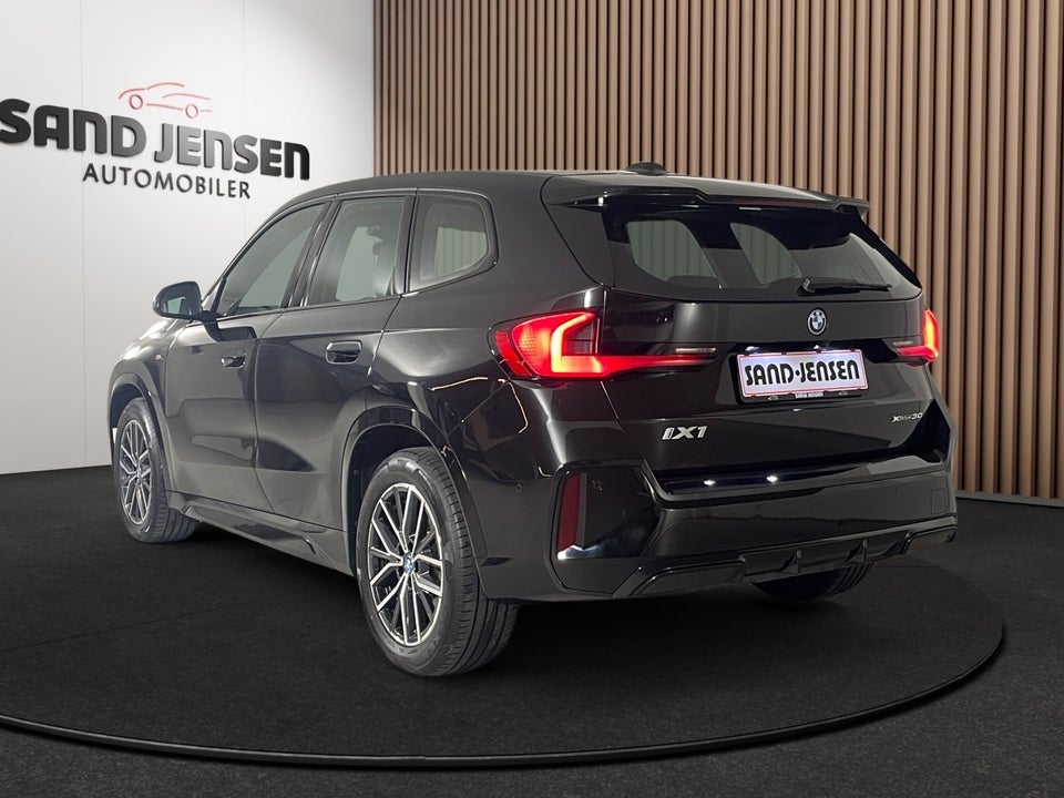 BMW iX1 xDrive30 M-Sport 5d
