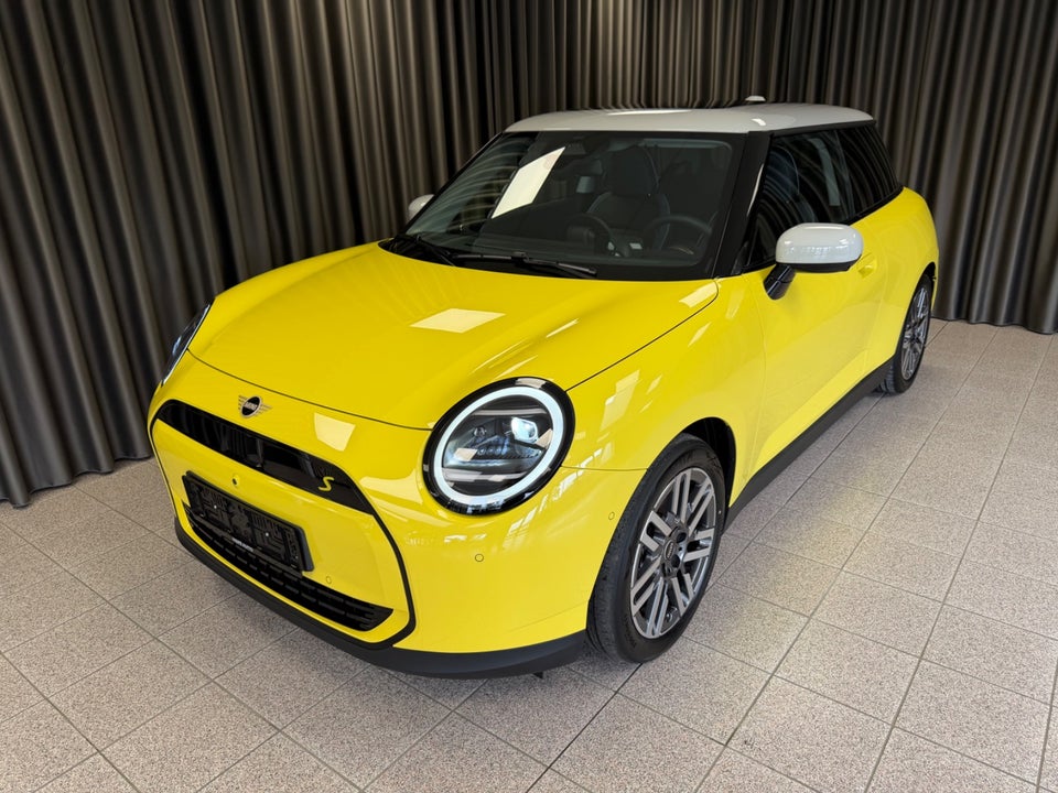 MINI Cooper SE Classic Trim XL 3d
