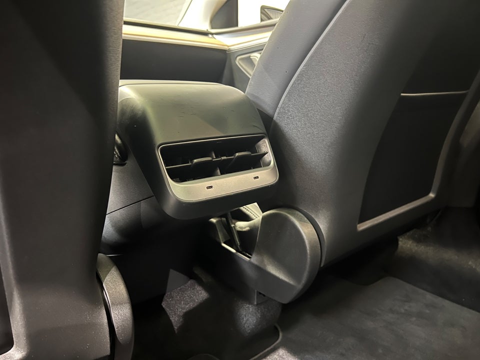 Tesla Model Y RWD 5d