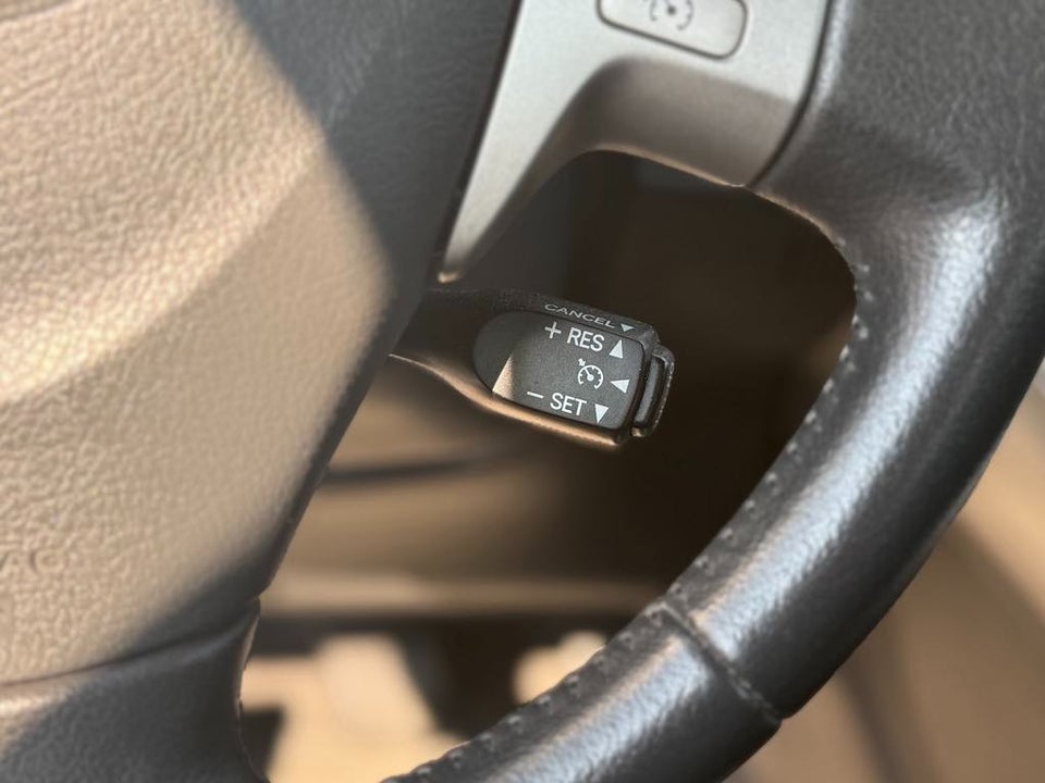 Toyota Auris 1,6 Sol 5d