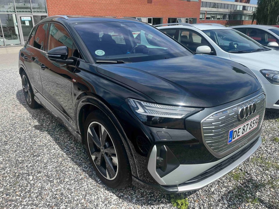 Audi Q4 e-tron 40 S-line 5d